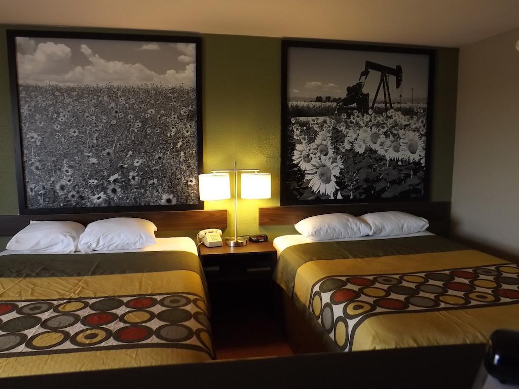 Hotel Super 8 By Wyndham Sterling Co Exterior foto