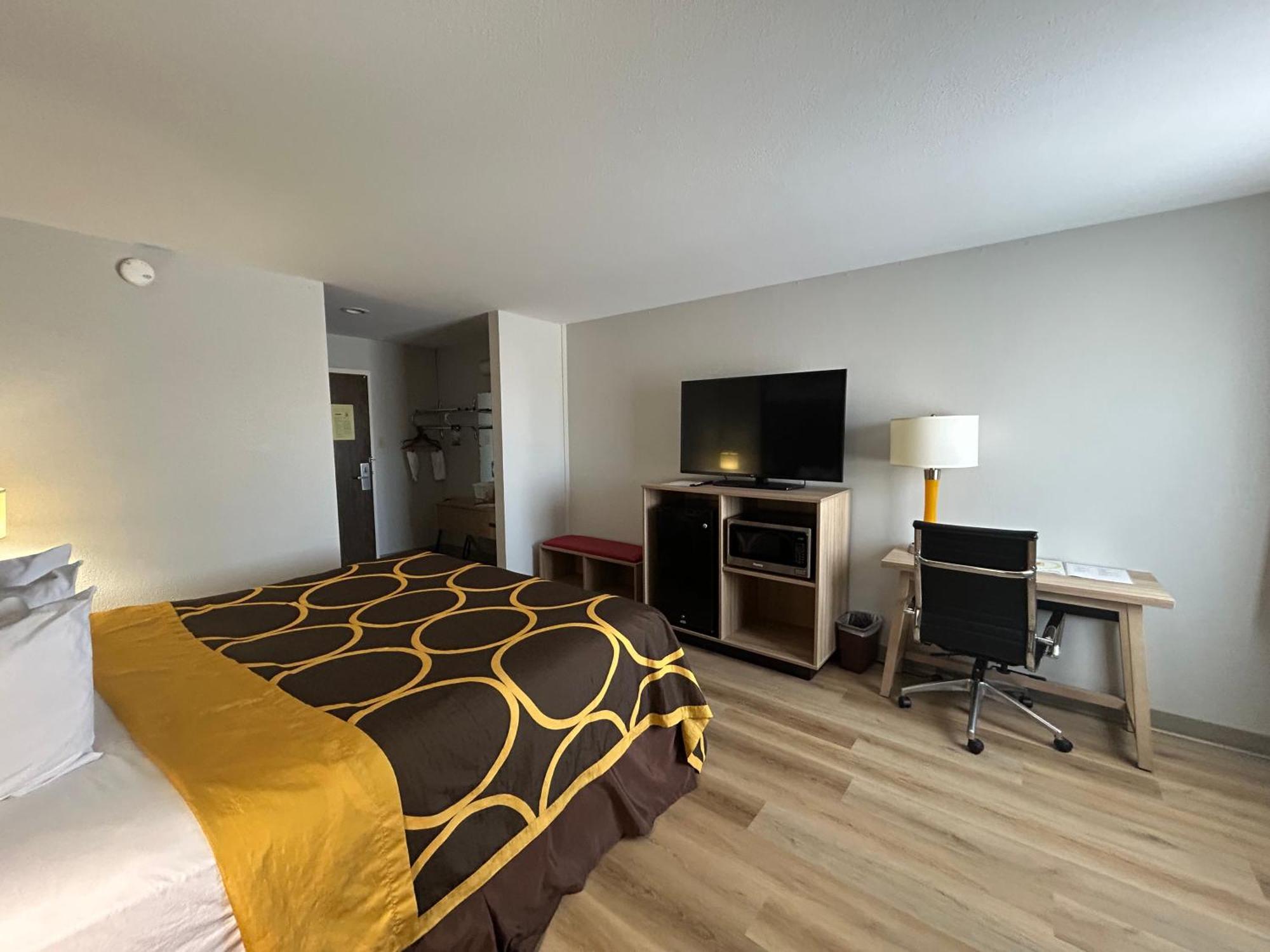 Hotel Super 8 By Wyndham Sterling Co Exterior foto